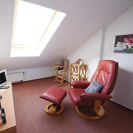 With 2 Bedrooms Dorumer Neufeld